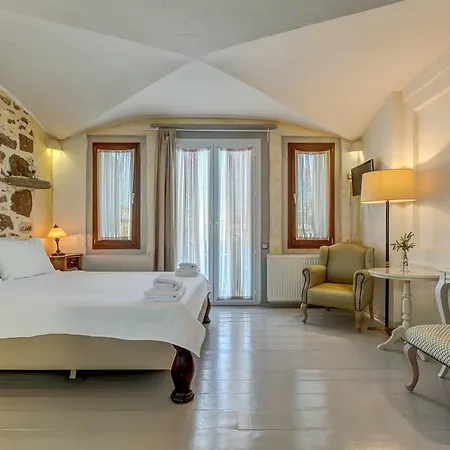 Hotell Cunda Battalos Kucuk