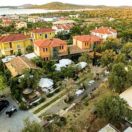 Cunda Battalos Kucuk Hotel