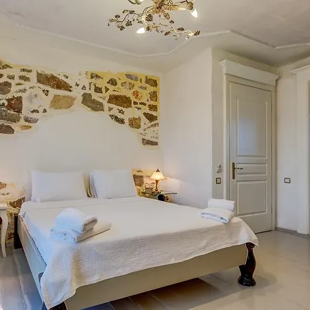 Otel Cunda Battalos Kucuk 2*