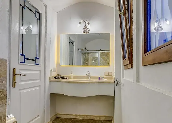 Cunda Battalos Kucuk Hotell 2*